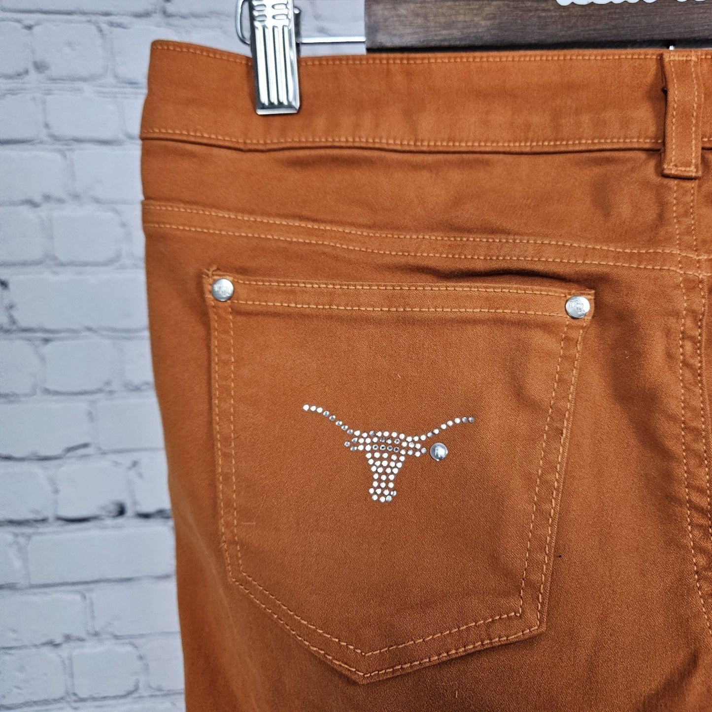 Meesh & Mia Orange Longhorn UT Rhinestone Low Rise Skinny Pants USA 8 (31x29)
