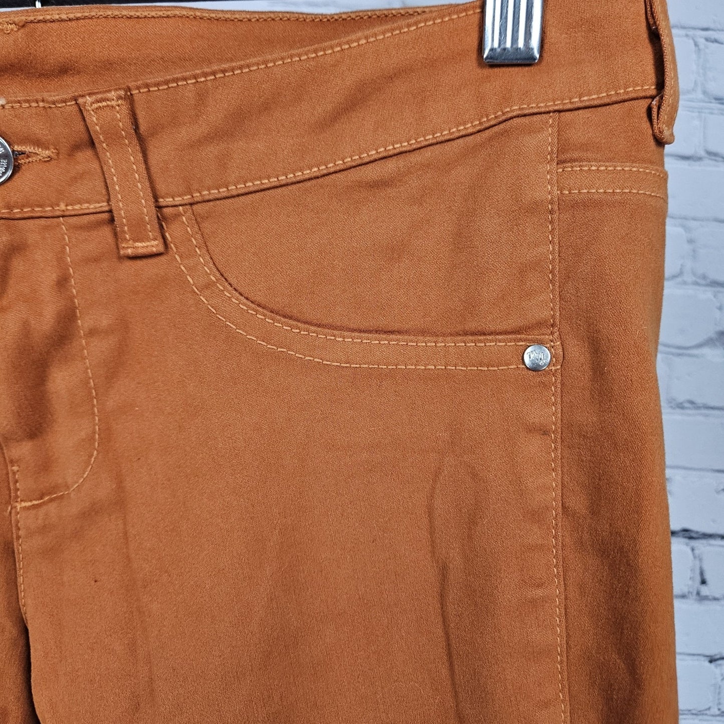Meesh & Mia Orange Longhorn UT Rhinestone Low Rise Skinny Pants USA 8 (31x29)