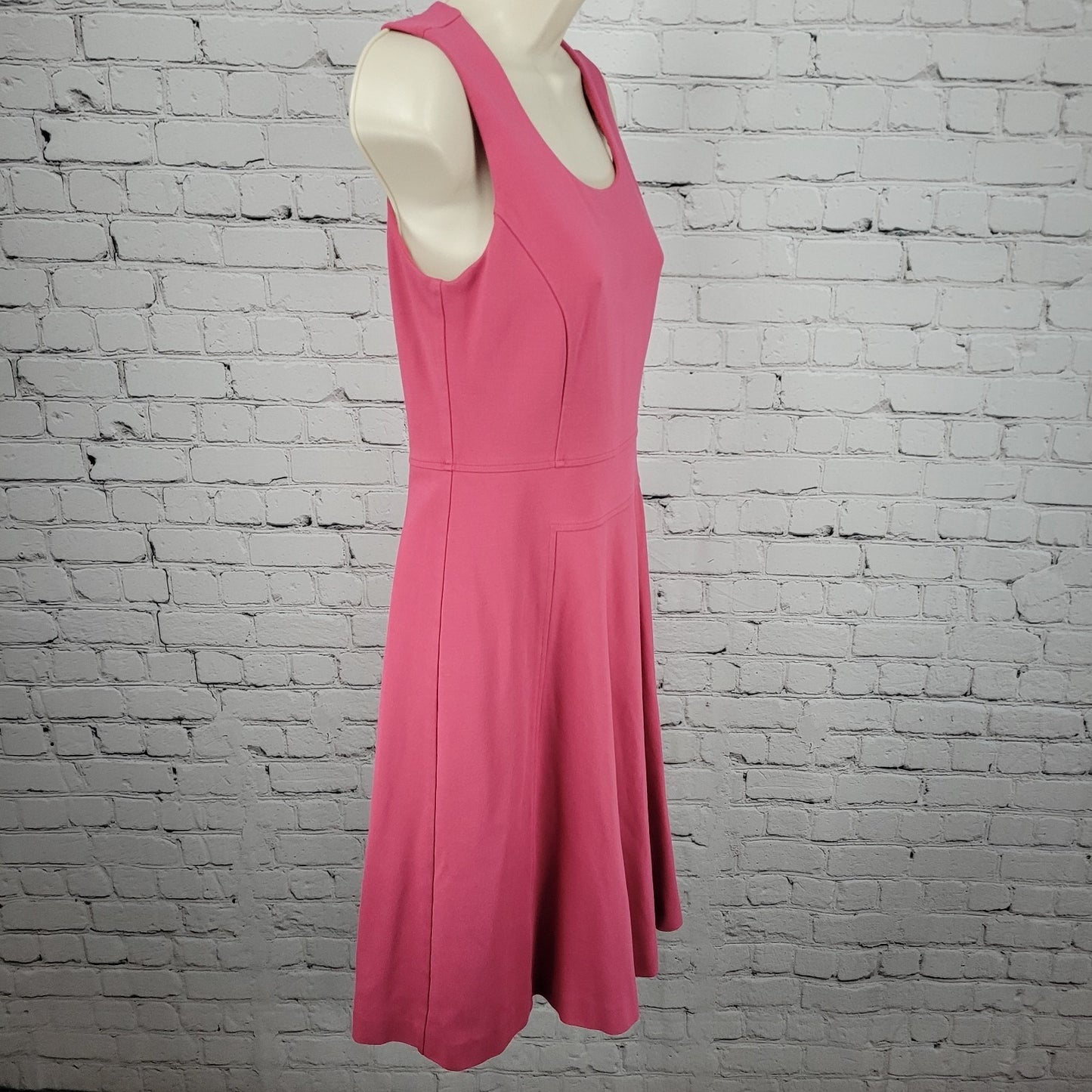 Brooks Brothers Pink Sleeveless Stretch Lined Knee Length A Line Dress Size 4
