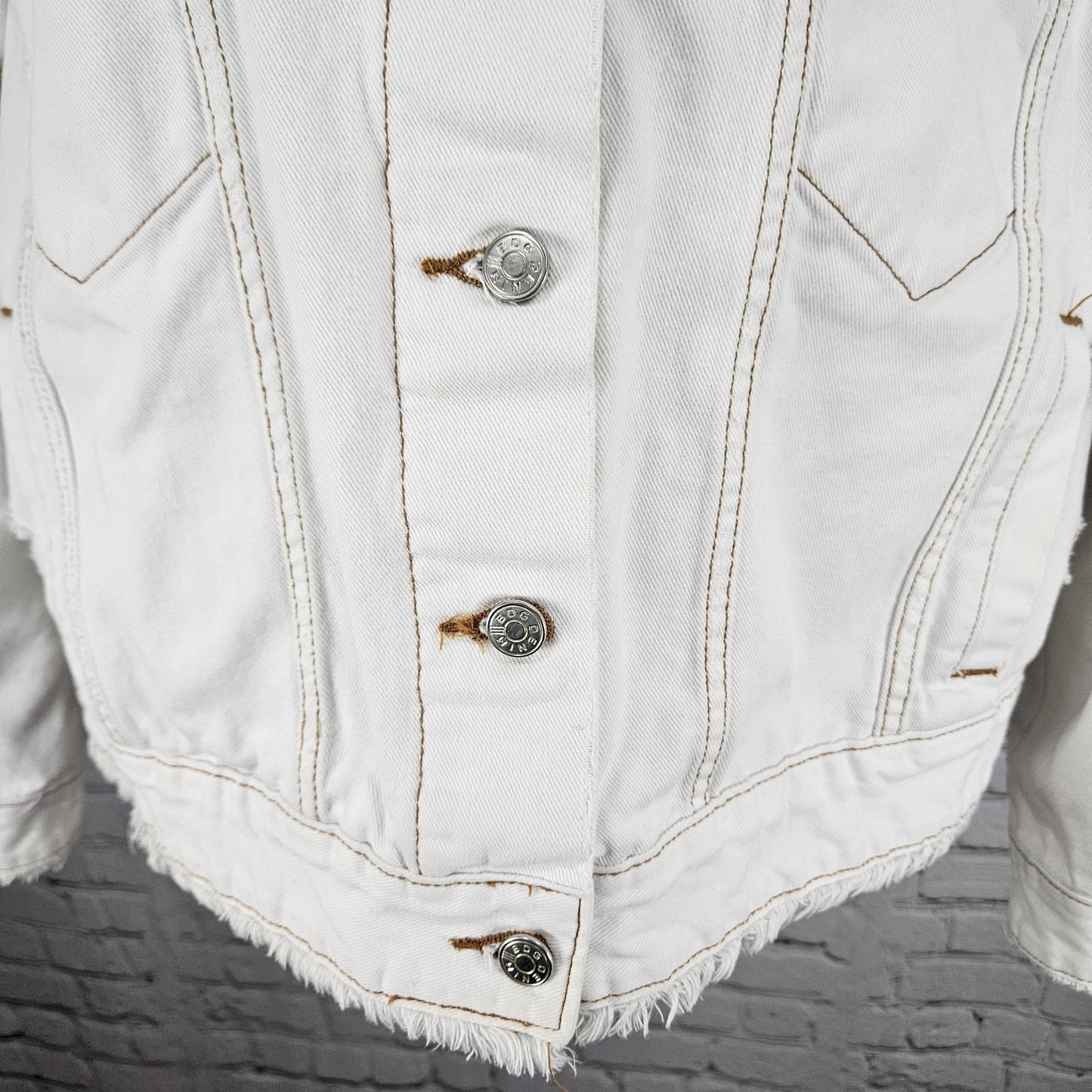 BDG White Denim 100% Cotton Distressed Oversized Buttoned Jean Jacket Large L