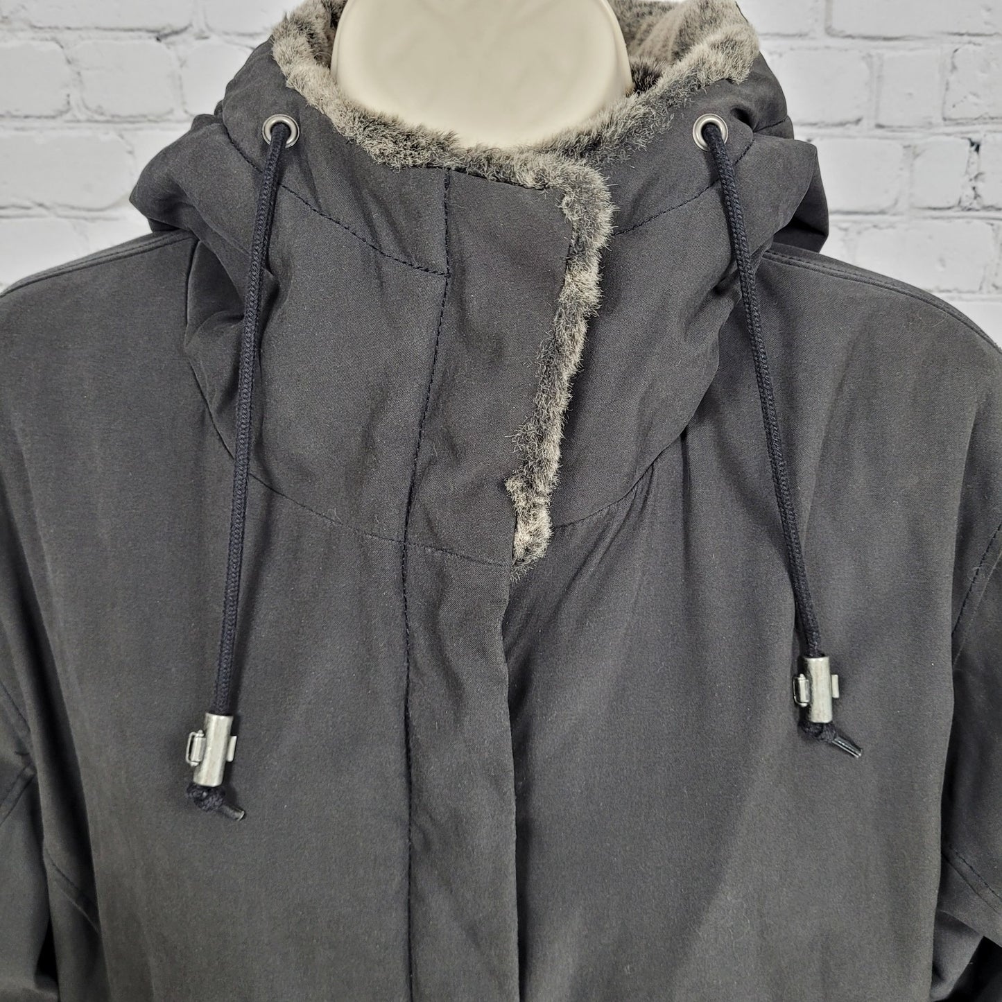 Metropolis Resort Grey Brown Faux Fur Hooded Full Zip Insulated Coat Size 10
