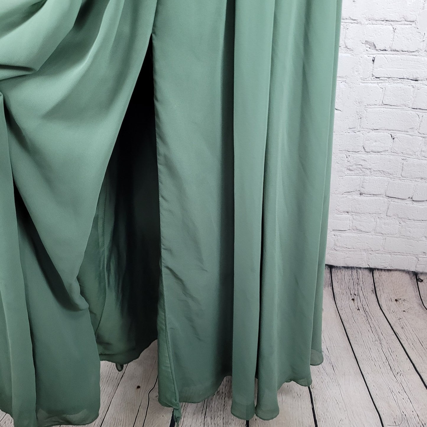 Azazie Green Chiffon Strappy Empire Waist Side Slit Bridesmaid Dress Size C