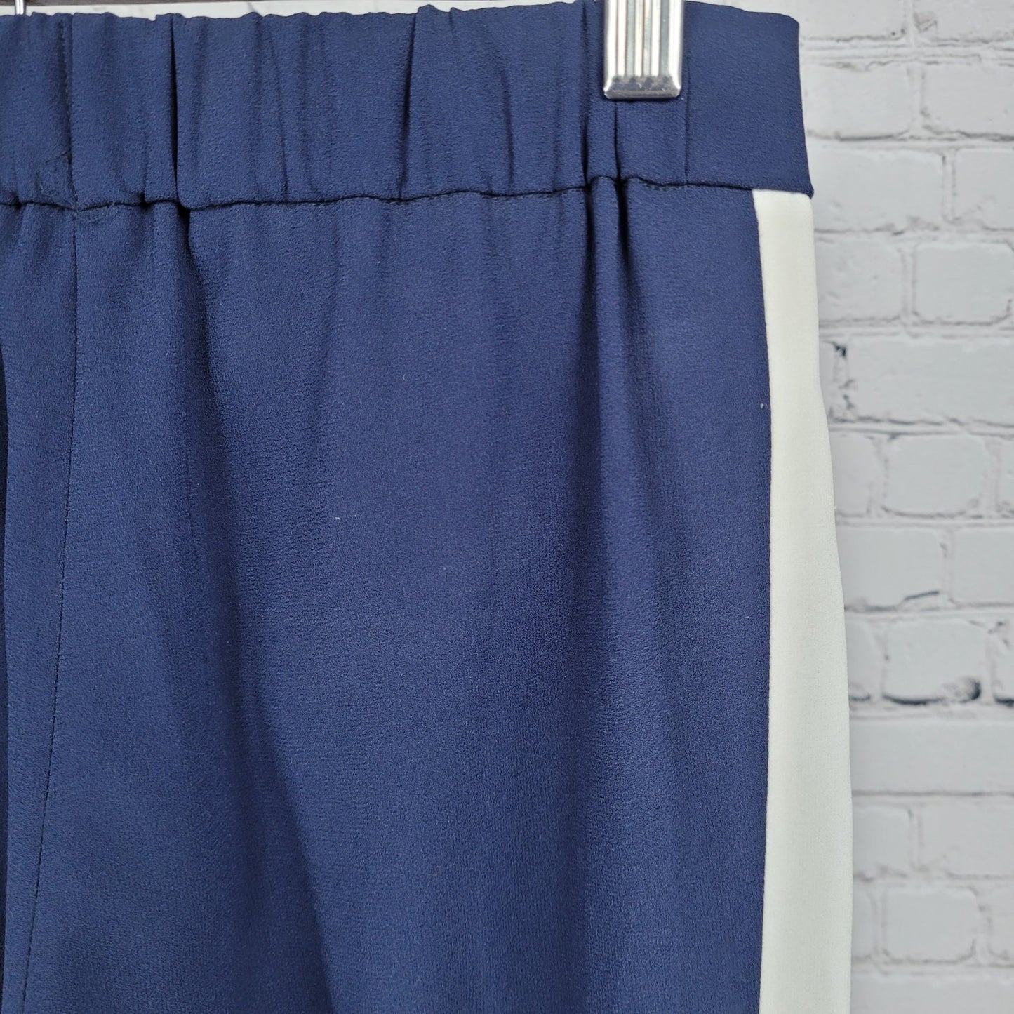 Babaton Navy White Striped Elastic Waist Pull On Tapered Crop Pants 00 (26x24)