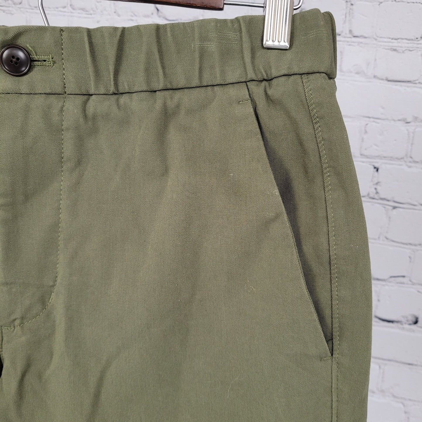 Everlane Green Uniform Twill Stretch Mid Rise Shorts Size Small S (28x6.5)