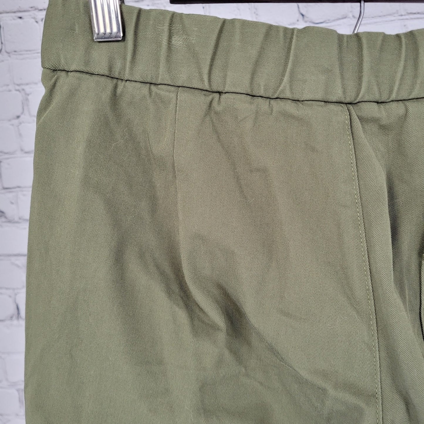 Everlane Green Uniform Twill Stretch Mid Rise Shorts Size Small S (28x6.5)