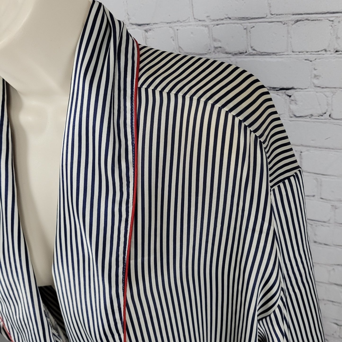 VTG Inner Most Navy White Satin Lightweight Long Sleeve Pockets Robe Size XL