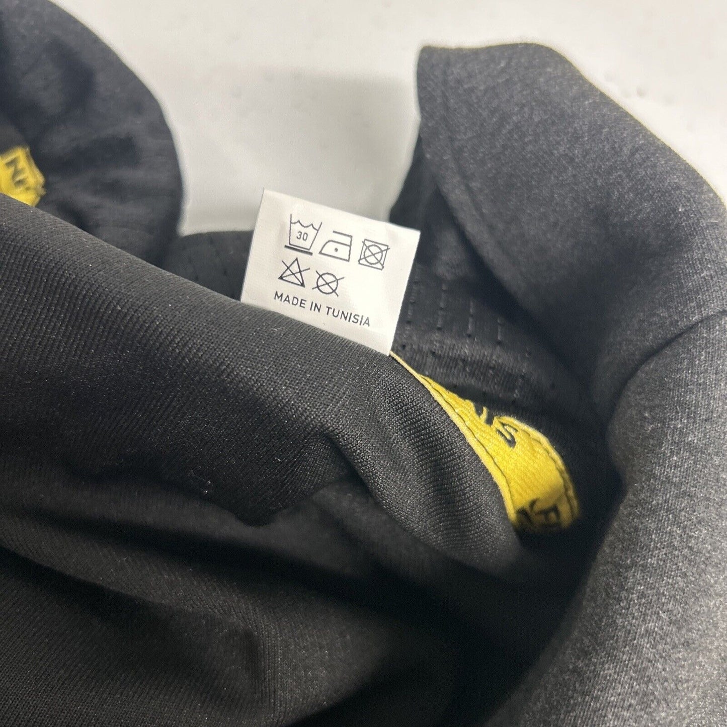 NWT Finis Tech Charcoal Warm Up Hooded Thumb Holes Full Zip Jacket Men’s M