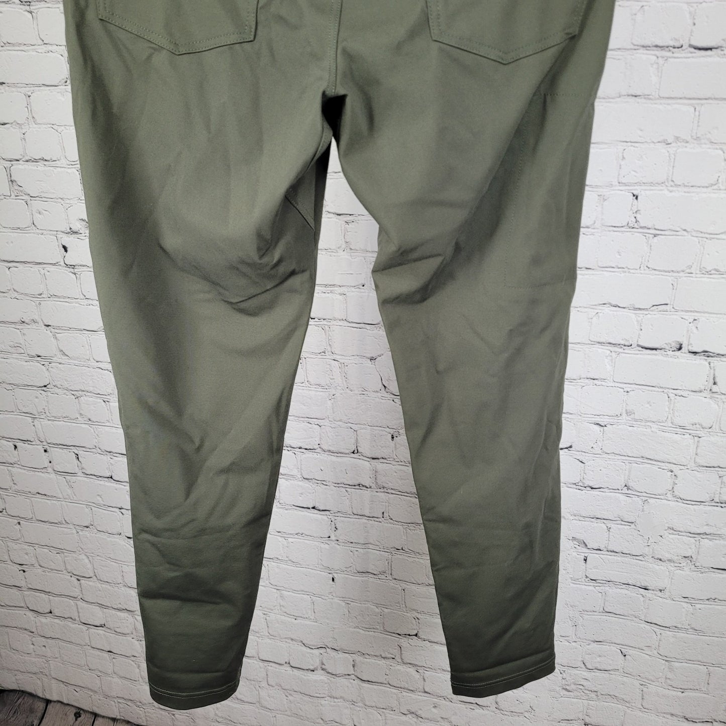 BYLT Green Everyday Pant 2.0 Stretch Tapered Premium Basic Size Medium M (31x30)
