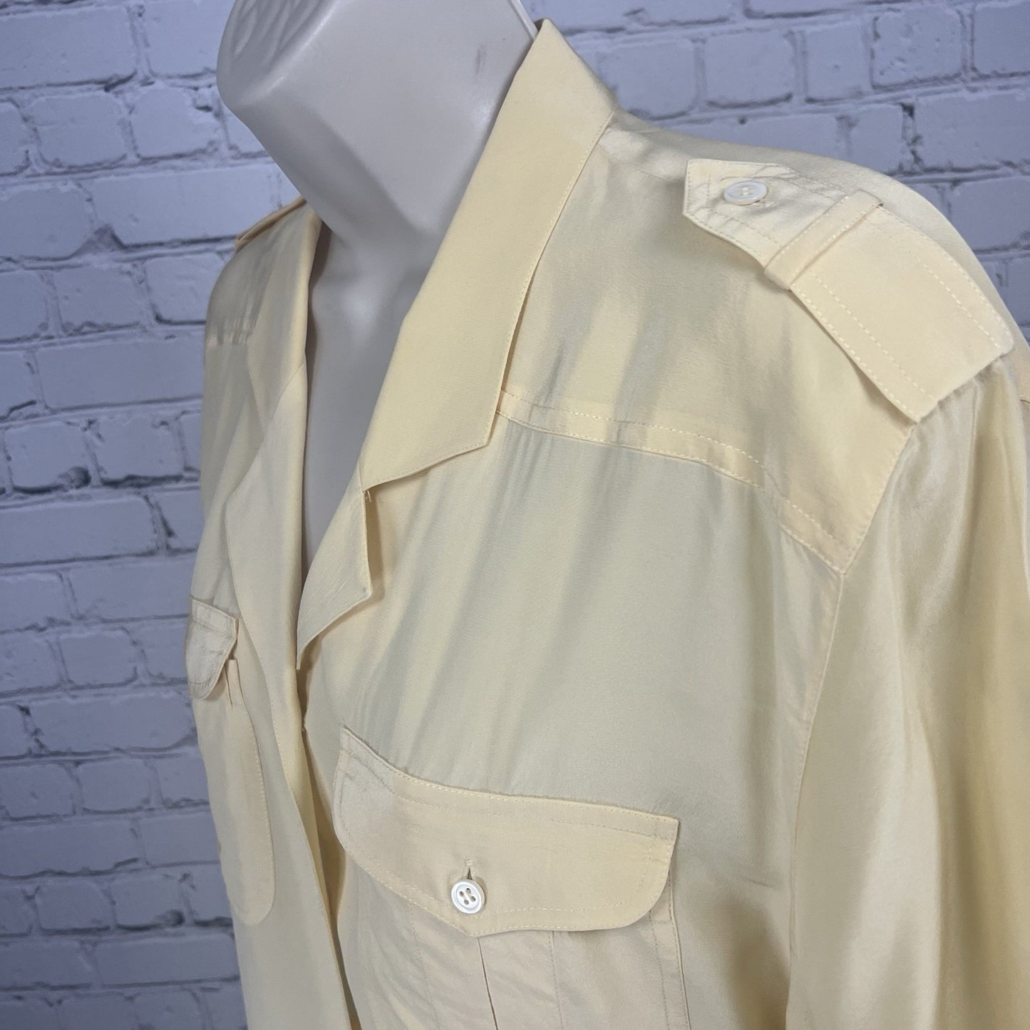 Liz Claiborne Collection Yellow 100% Silk Blouse Shoulder Tab Pocket Collared 10
