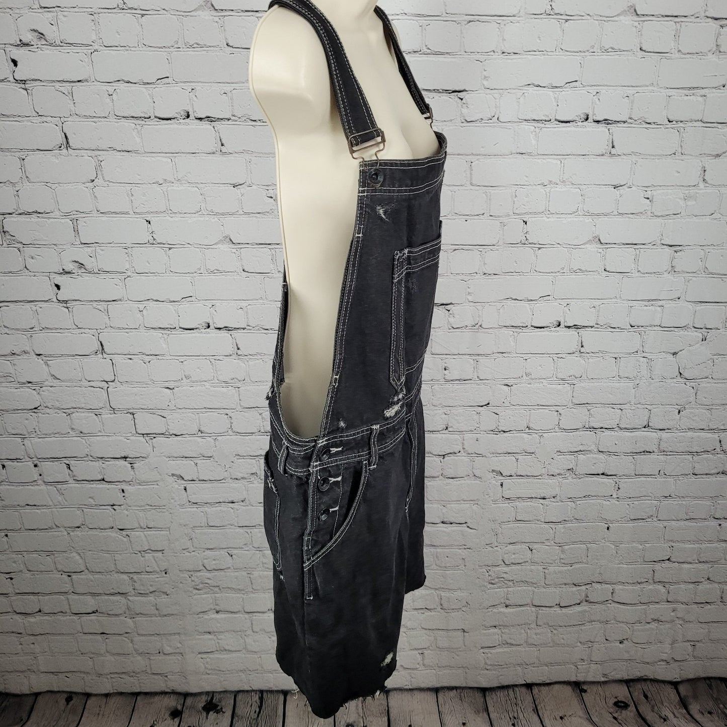 BDG Urban Outfitters Black Denim White Stitching Shortalls Overalls Size 33W