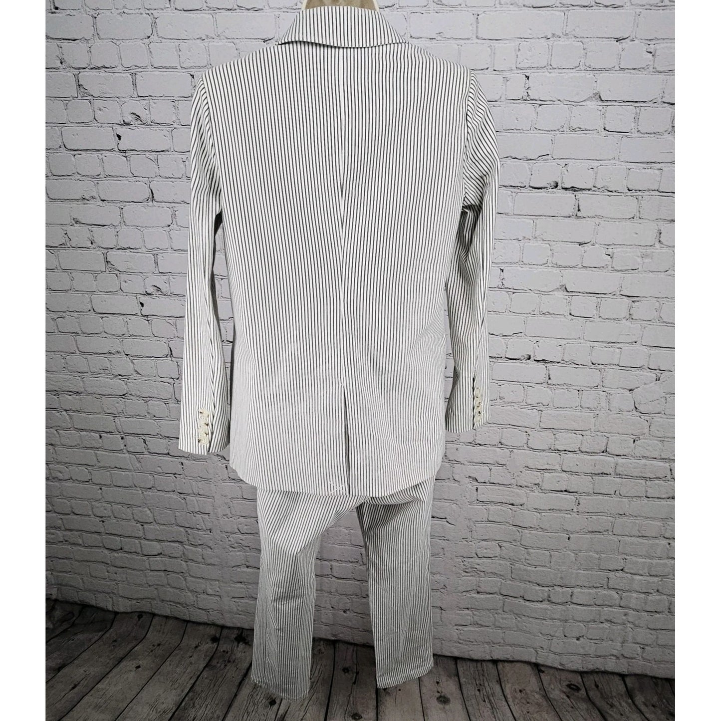 Adrianna Papell Ivory Grey Striped Full Pant Suit 2 Piece Set XS 4 (26x27)