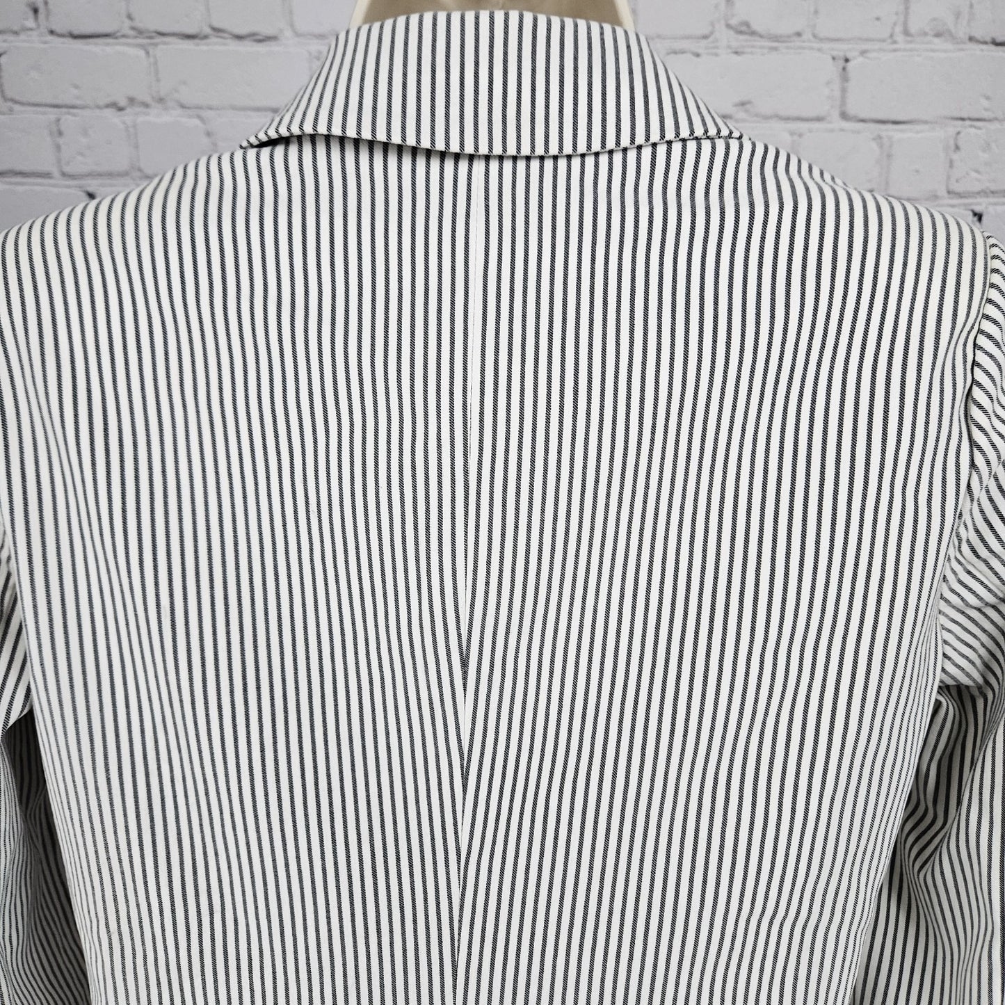 Adrianna Papell Ivory Grey Striped Full Pant Suit 2 Piece Set XS 4 (26x27)