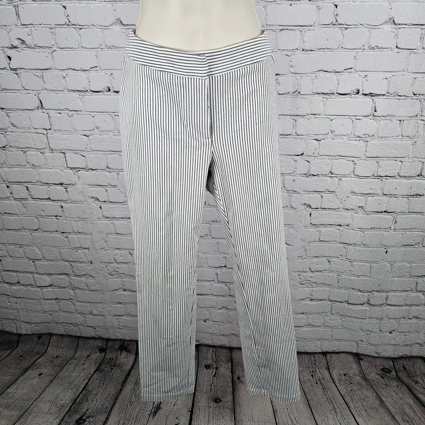 Adrianna Papell Ivory Grey Striped Full Pant Suit 2 Piece Set XS 4 (26x27)
