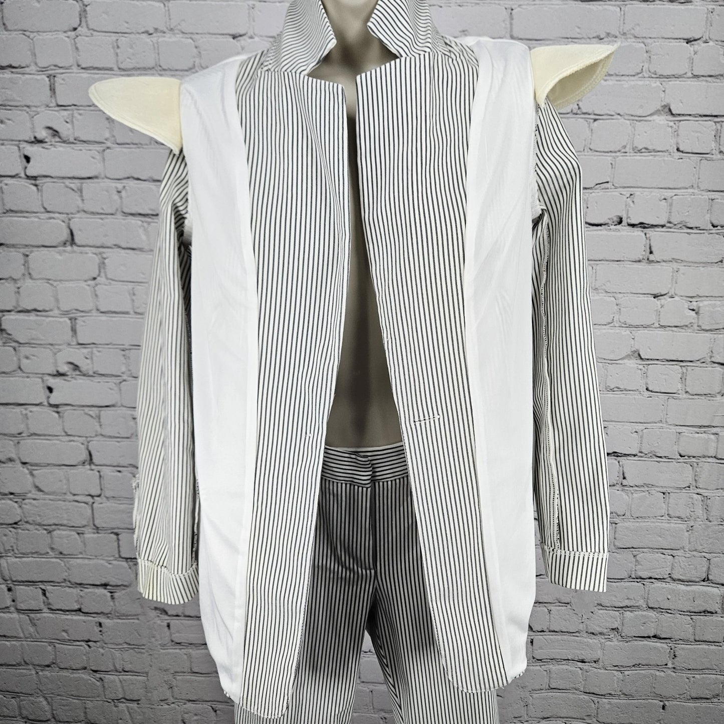 Adrianna Papell Ivory Grey Striped Full Pant Suit 2 Piece Set XS 4 (26x27)