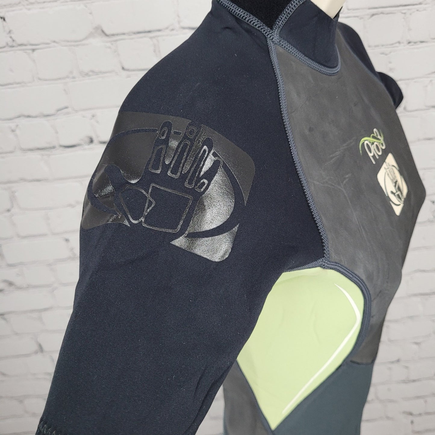 Body Glove Black Green Pro 3 2.1mm Back Zip Shorty Springsuit Wetsuit Womens 7/8