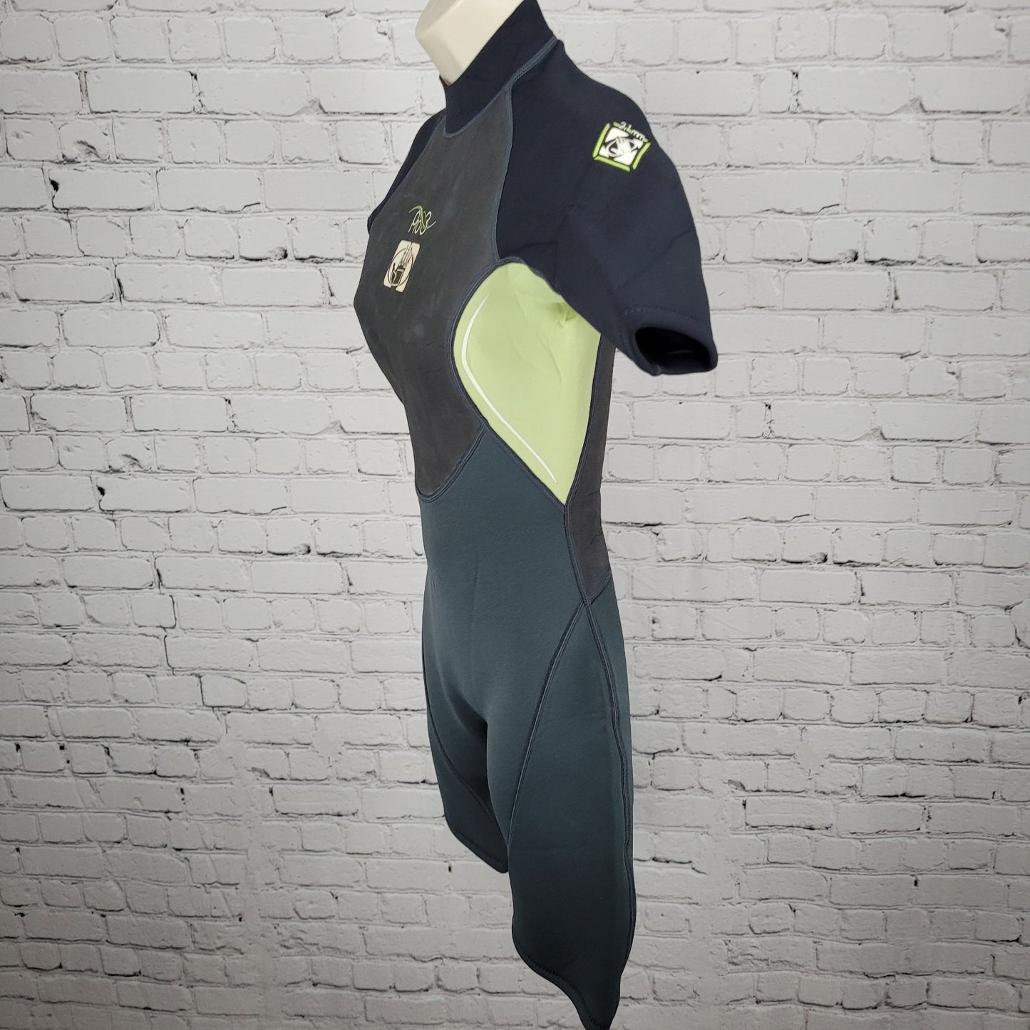 Body Glove Black Green Pro 3 2.1mm Back Zip Shorty Springsuit Wetsuit Womens 7/8
