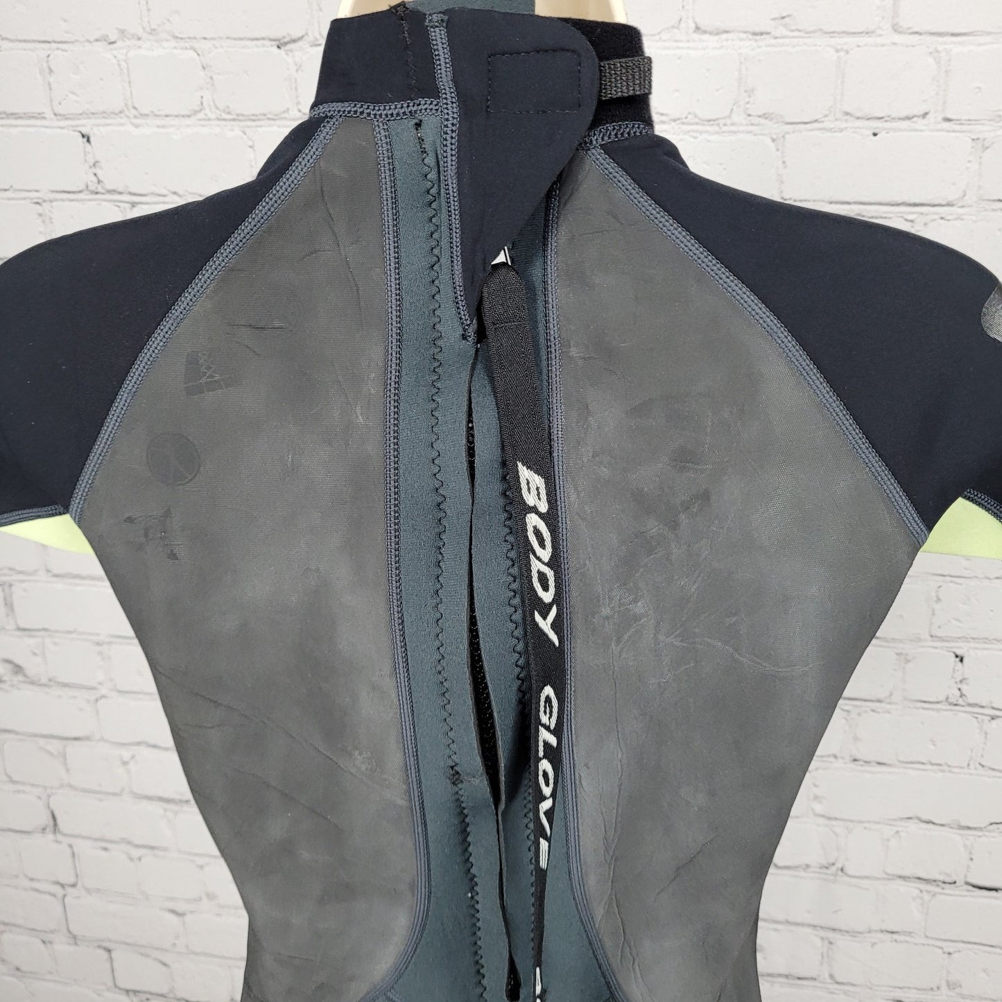 Body Glove Black Green Pro 3 2.1mm Back Zip Shorty Springsuit Wetsuit Womens 7/8