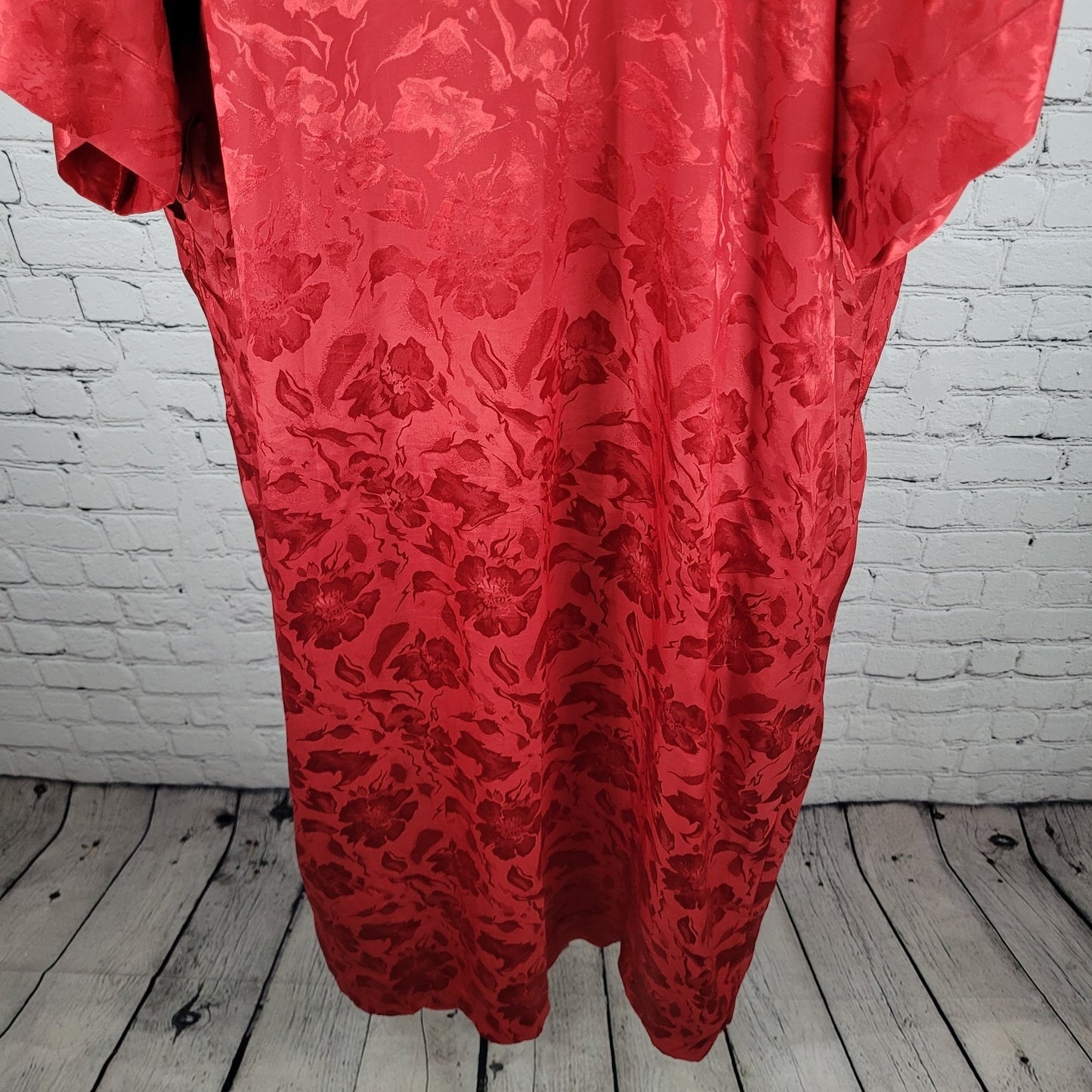 Me 2 Miss Elaine Red Satin Floral Nightgown & Robe 2 Piece Set Size M/L