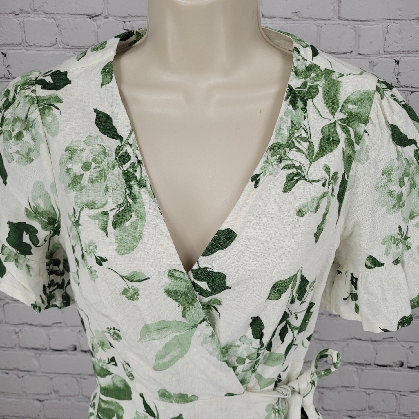 Abercrombie & Fitch White & Green Linen Cotton Floral Wrap Tie Dress Size XSP