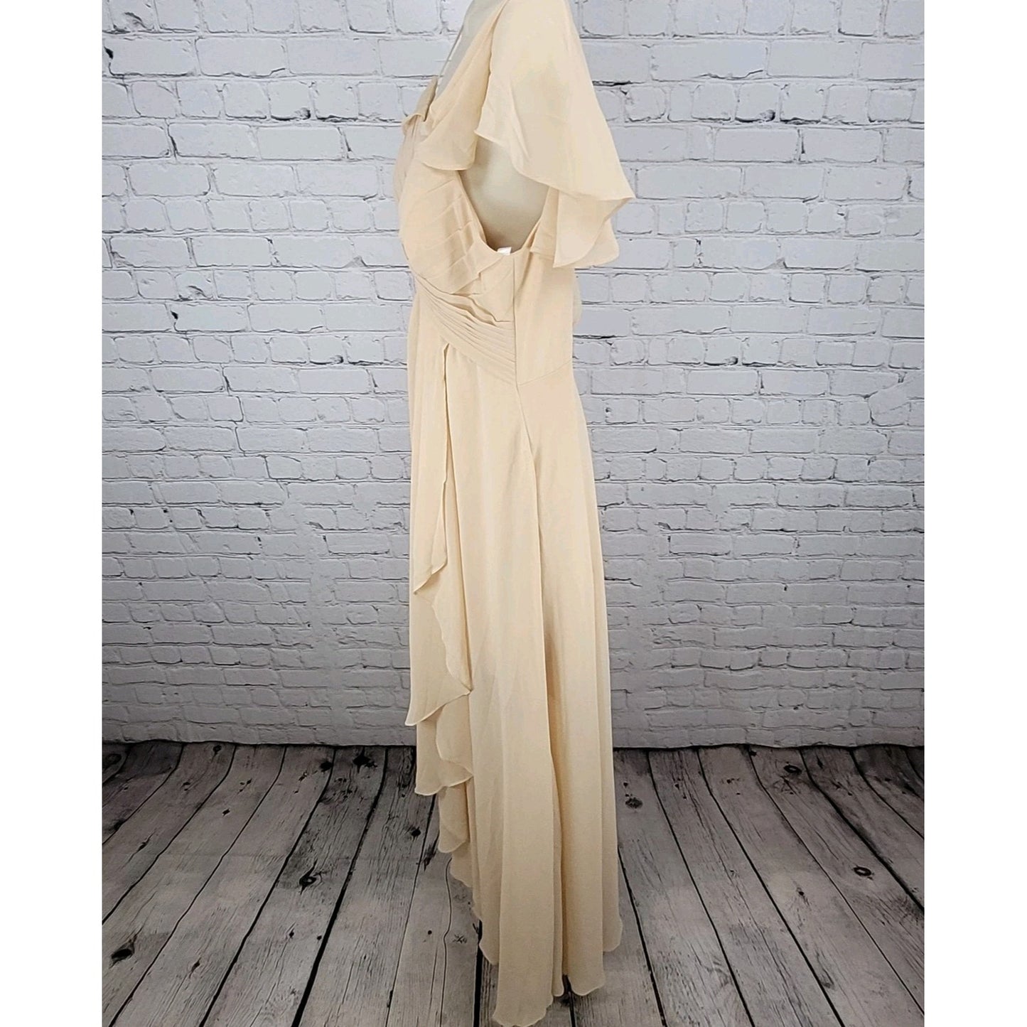 NWT Cicinia Cream Chiffon Lilah Flutter Sleeve Empire Waist Dress Gown Size 4
