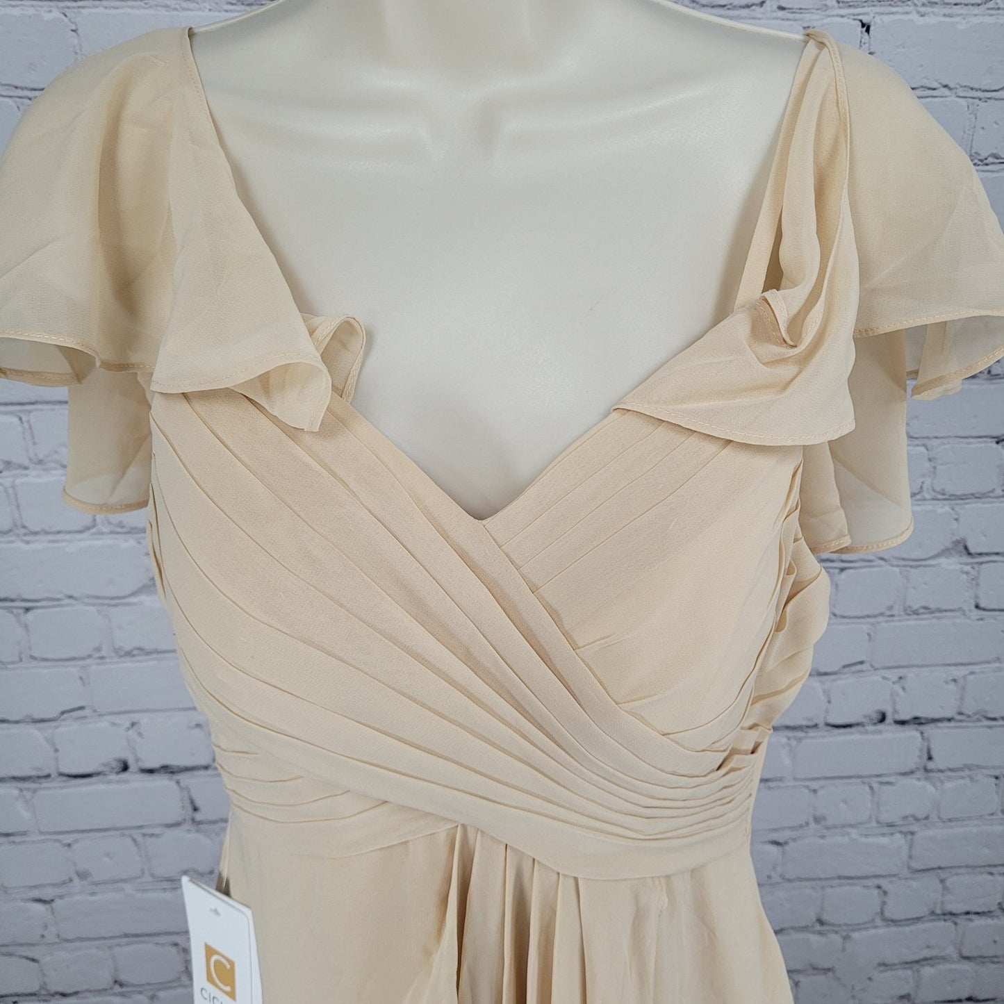 NWT Cicinia Cream Chiffon Lilah Flutter Sleeve Empire Waist Dress Gown Size 4