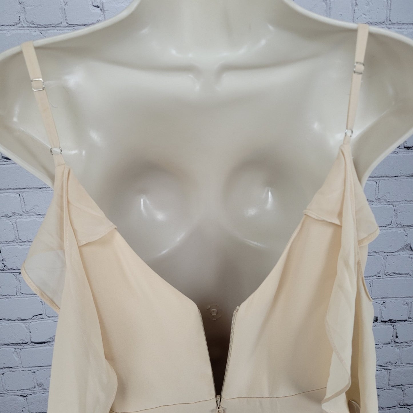NWT Cicinia Cream Chiffon Lilah Flutter Sleeve Empire Waist Dress Gown Size 4