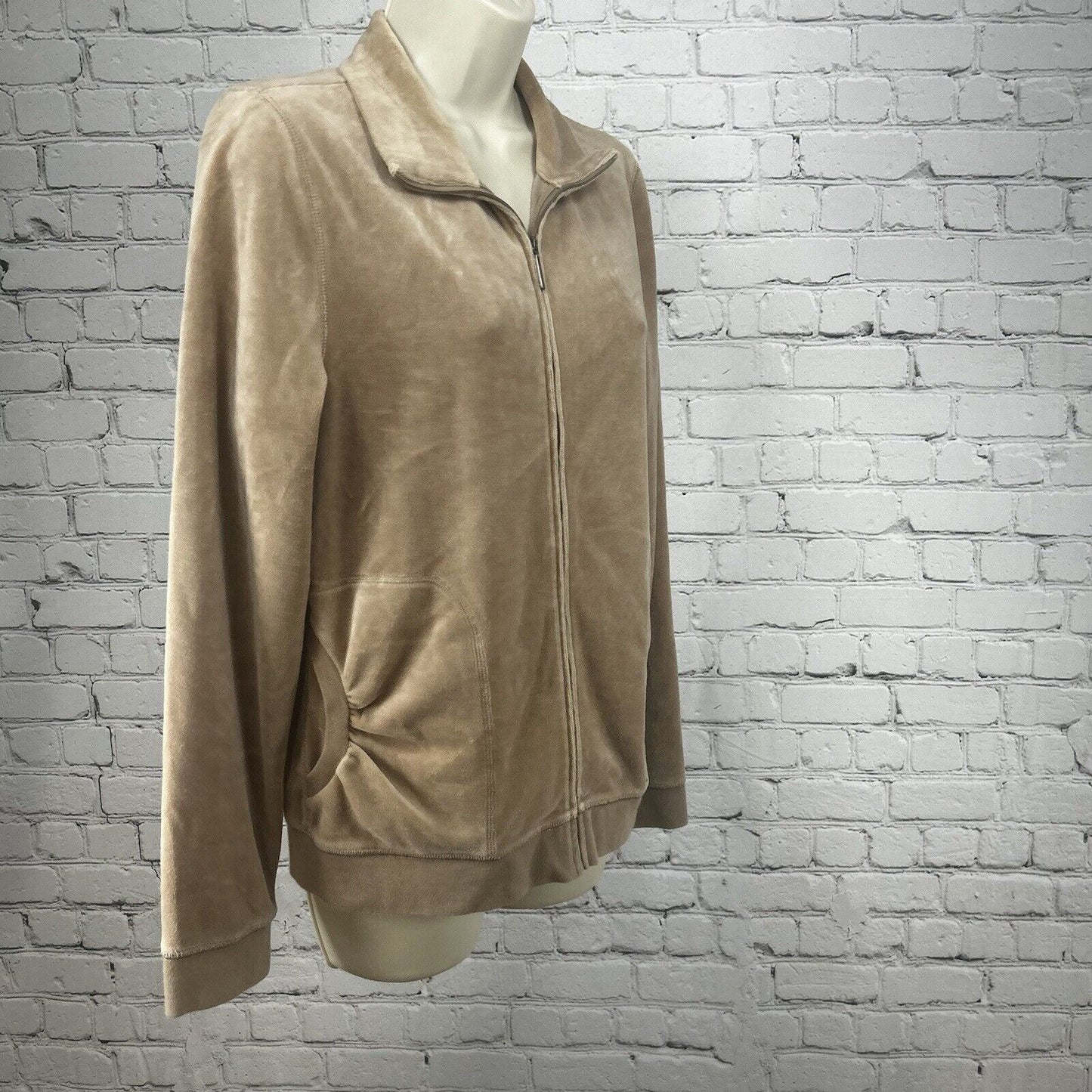 Saks Fifth Avenue Threads Nude Beige Full Zip Microfiber Two Pocket Jacket Large
