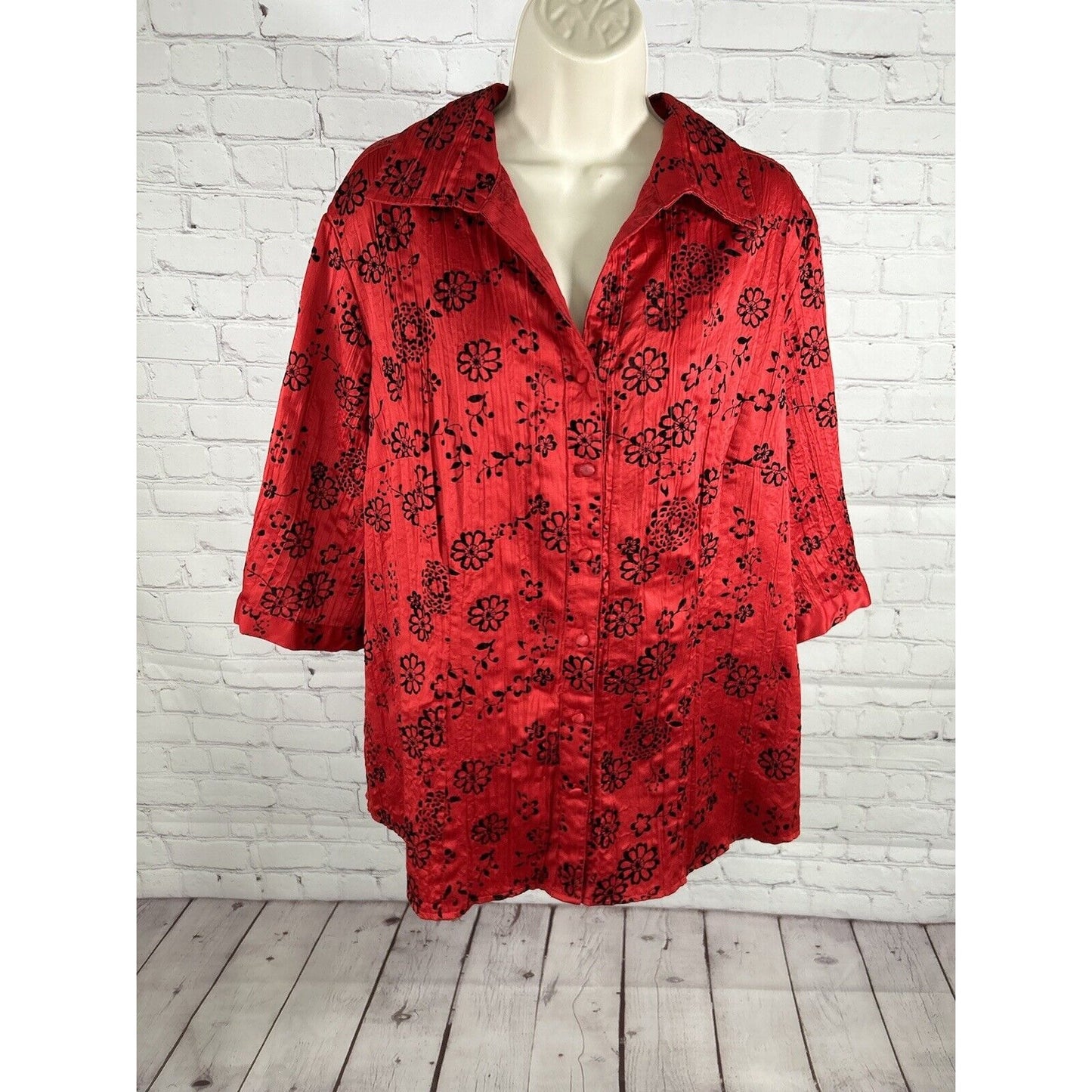 Scott Taylor Red Black Textured Floral Half Sleeve Button Up Blouse Women’s 2X