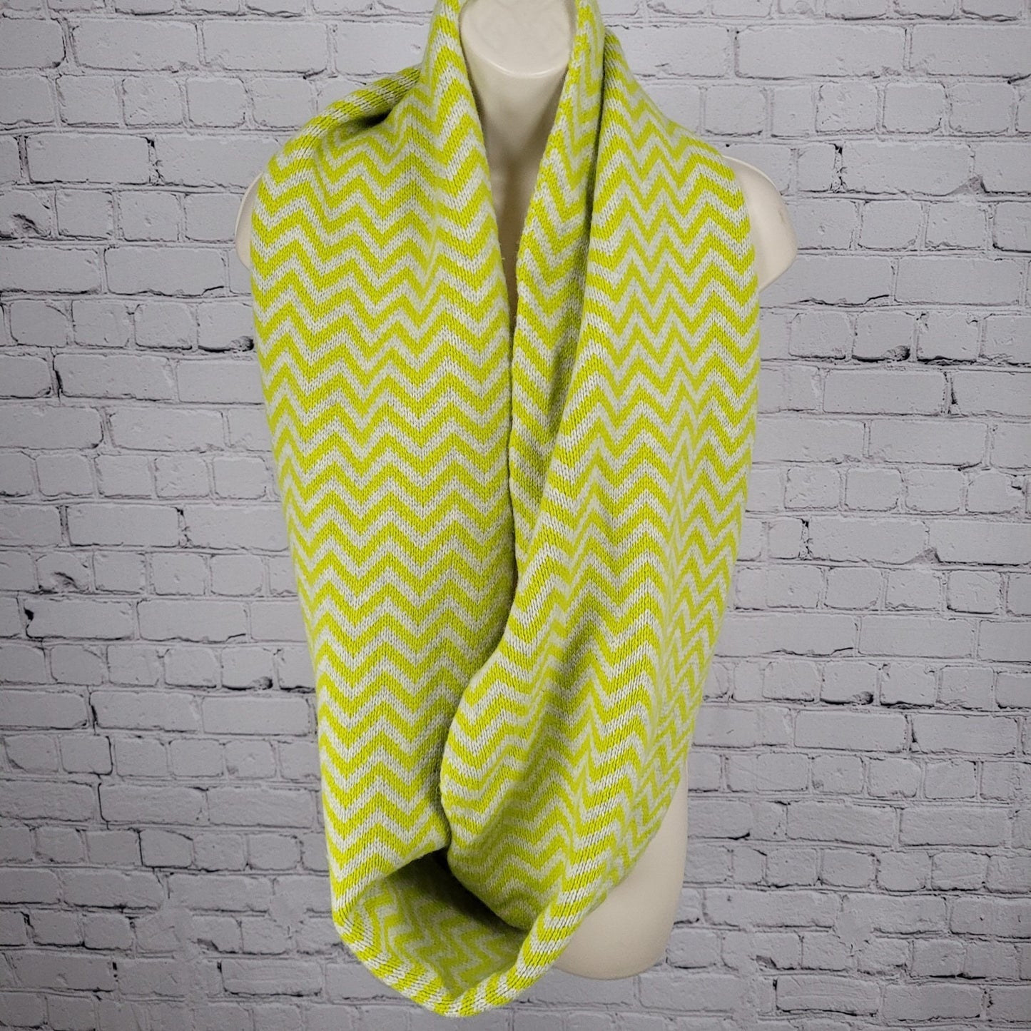 J.Crew Green Wool Blend Knit Chevron Print Infinity Loop Scarf 58x14"