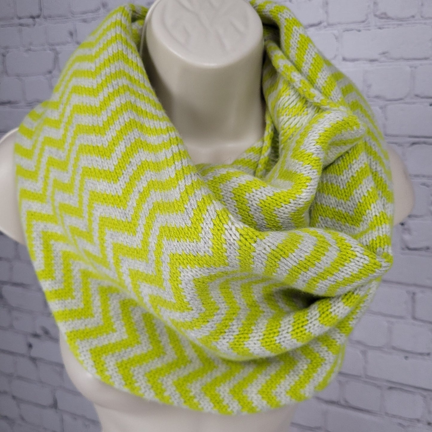 J.Crew Green Wool Blend Knit Chevron Print Infinity Loop Scarf 58x14"