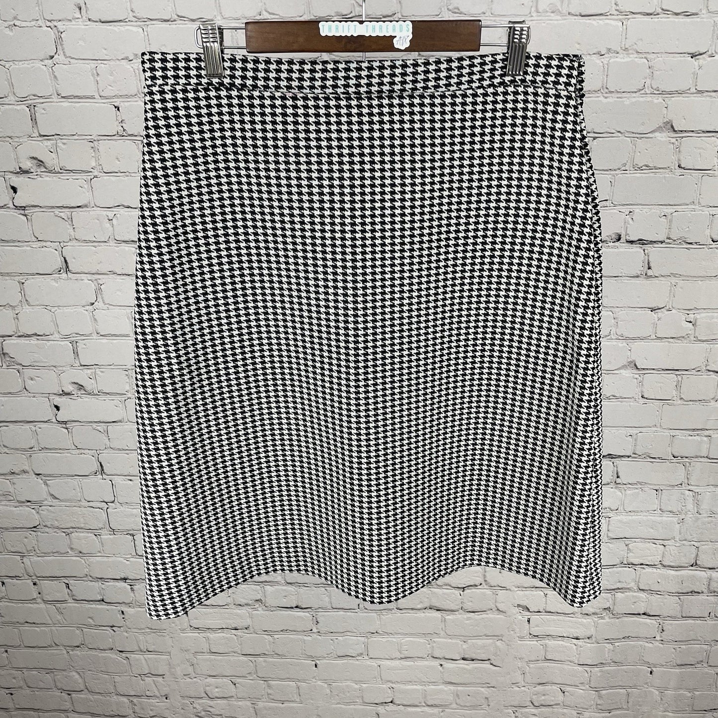 VTG Unbranded Black & White Houndstooth Skirt USA Made Size Medium M (33x26)