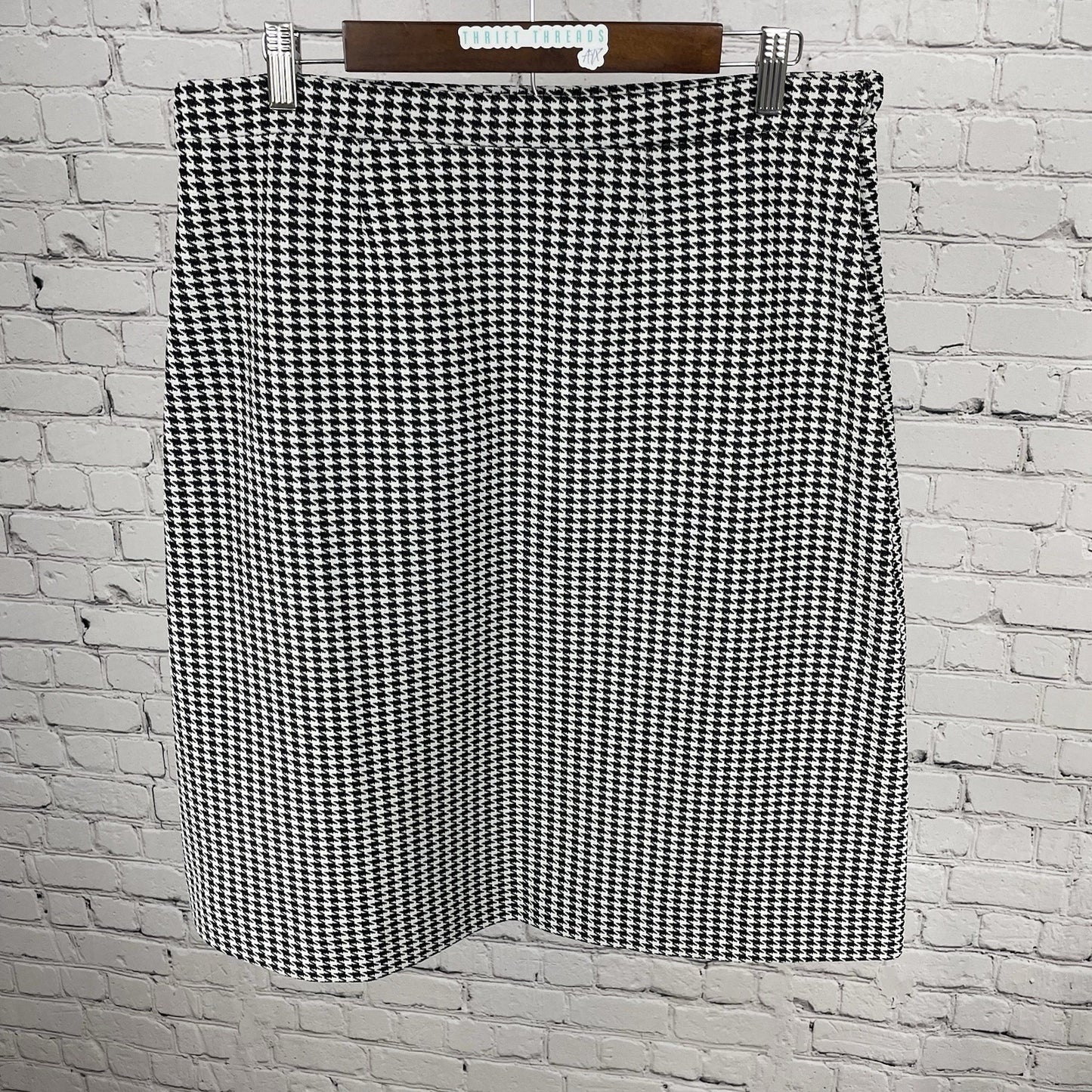 VTG Unbranded Black & White Houndstooth Skirt USA Made Size Medium M (33x26)