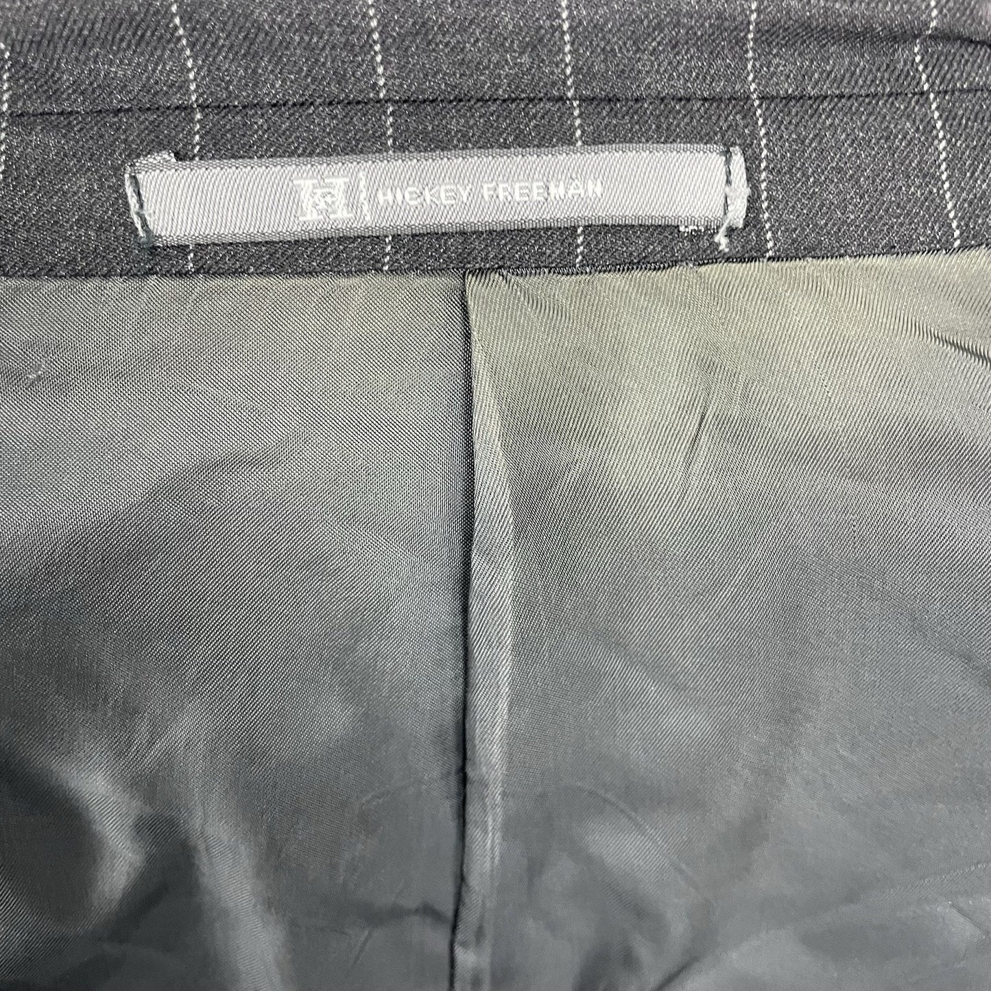 Hickey Freeman Dark Grey Pinstriped 2 Button Blazer Sport Coat USA Made Size 43L