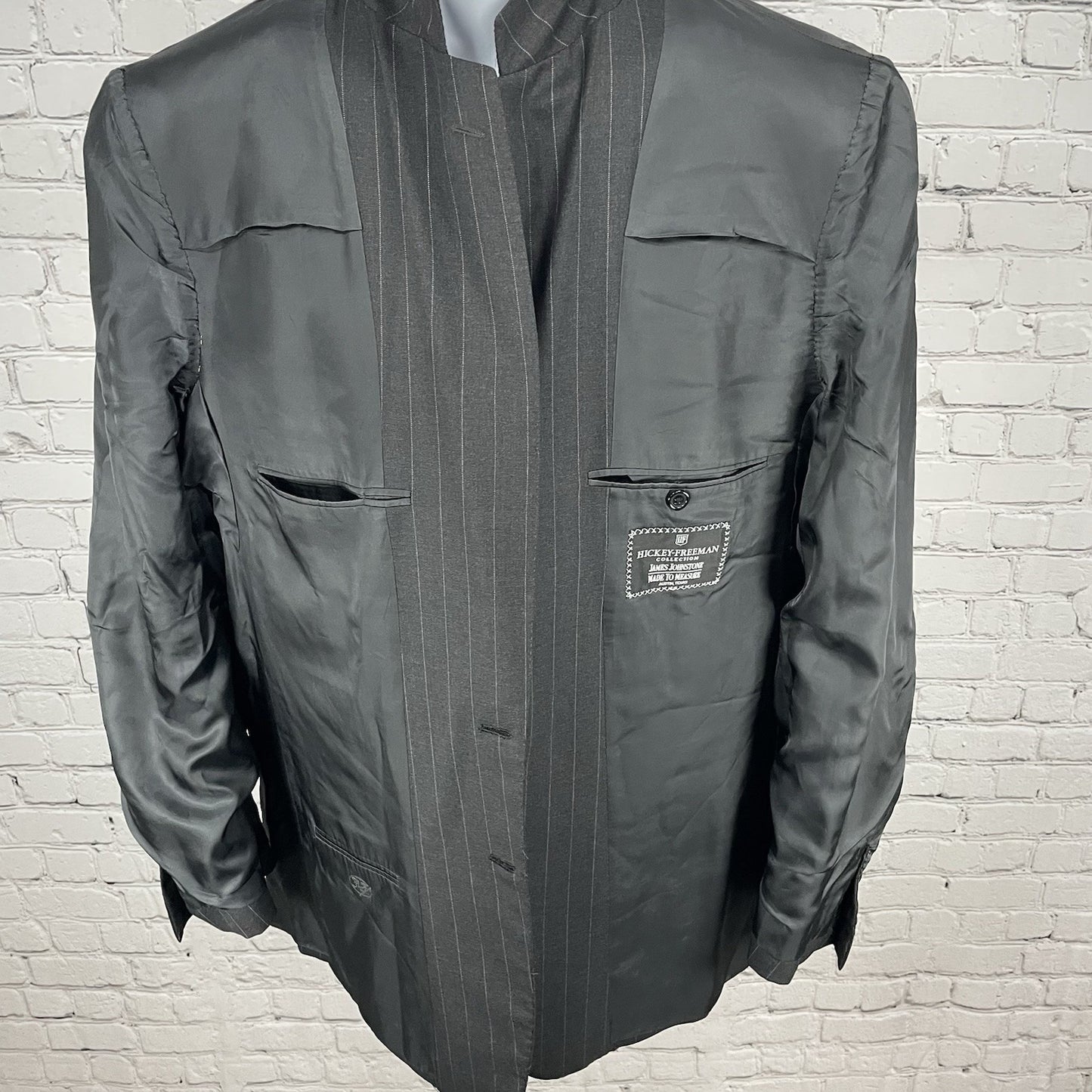 Hickey Freeman Dark Grey Pinstriped 2 Button Blazer Sport Coat USA Made Size 43L