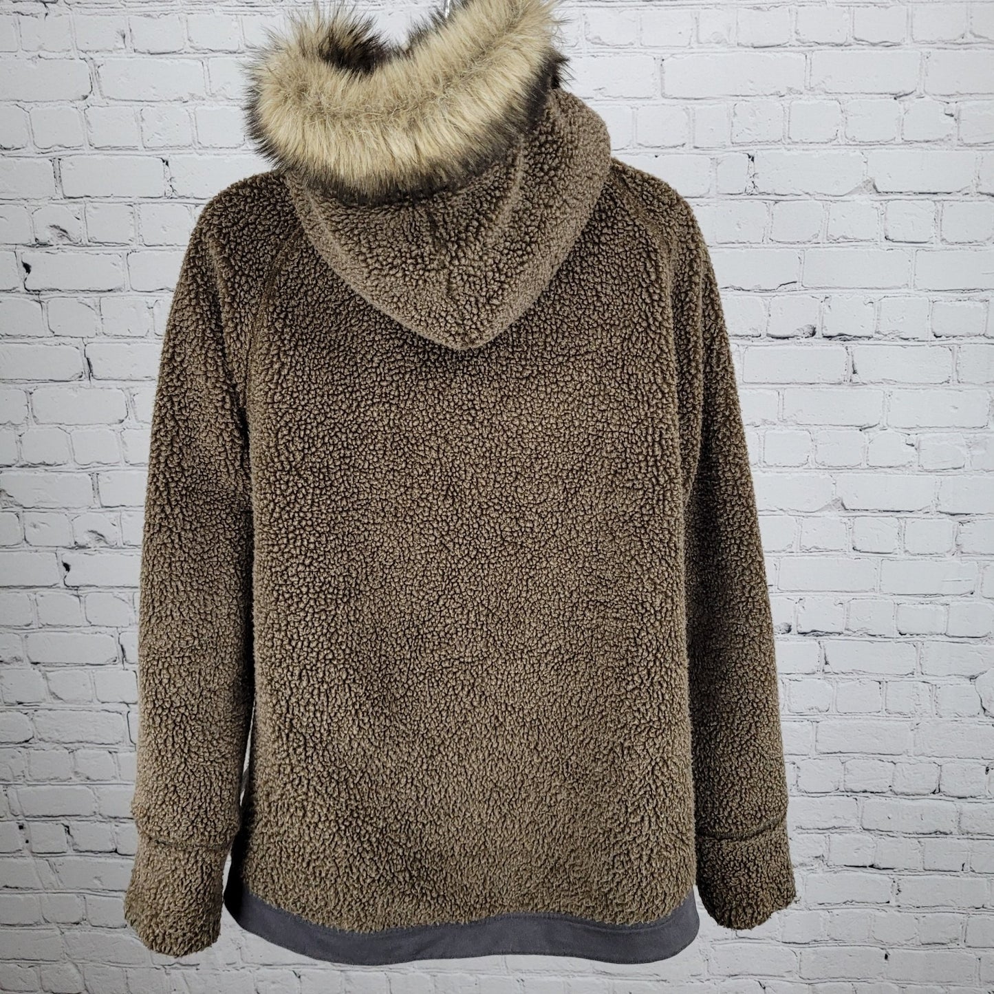 Eddie Bauer Grey Sherpa Lined Hooded Fur Trim Full Zip Jacket Size Medium M