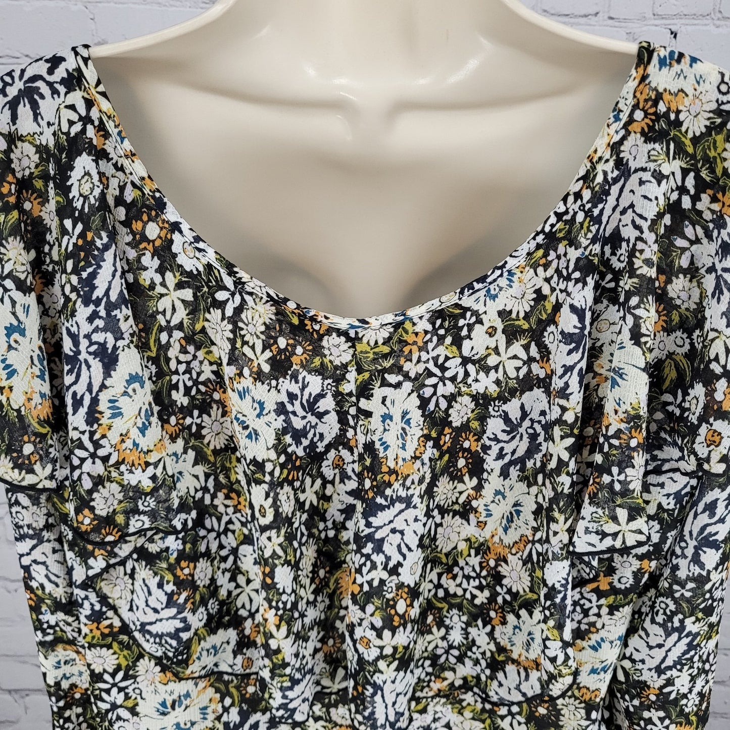 Intimately Free People Floral Chiffon Boho Ruffle Blouse Bodysuit Size Medium M