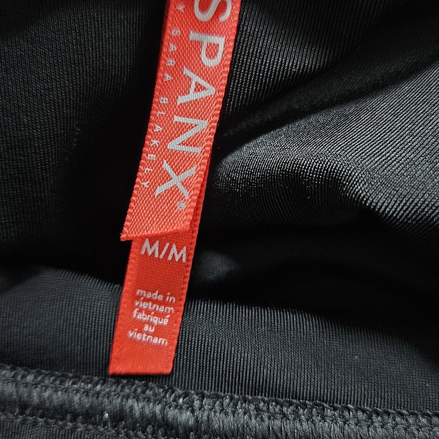 Spanx Black Coated Slimming Tummy Control Leggings Stretch Medium M (25x28)