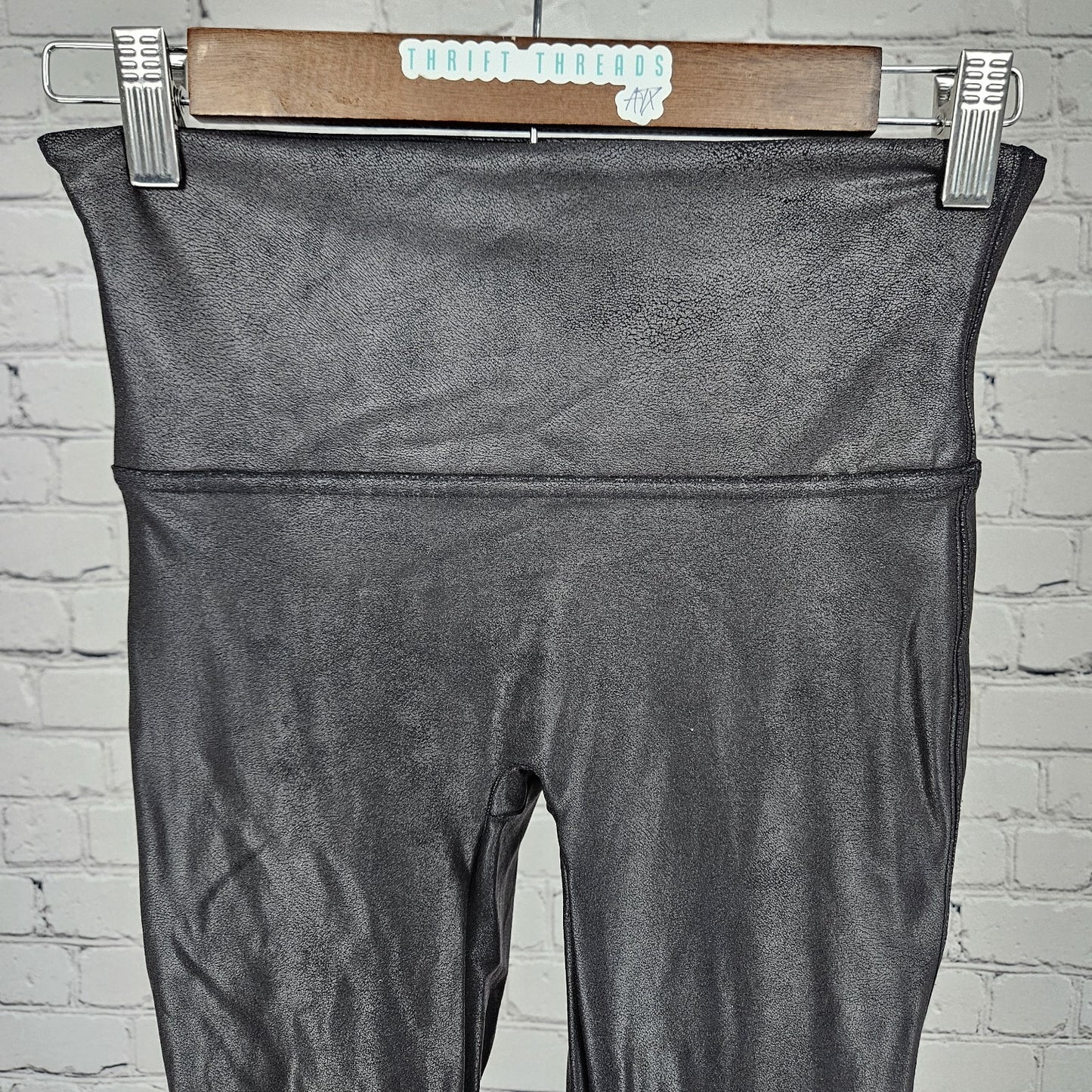 Spanx Black Coated Slimming Tummy Control Leggings Stretch Medium M (25x28)
