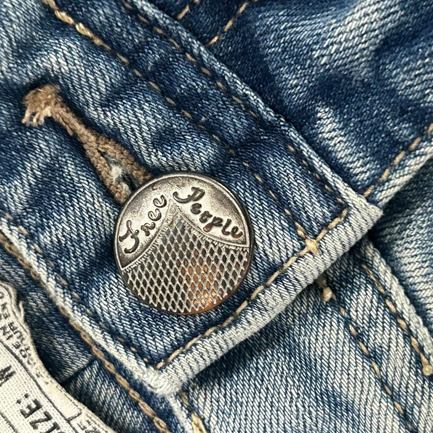 Free People Light Blue Distressed Mid Rise Denim Jeans Size 28 (29X25)