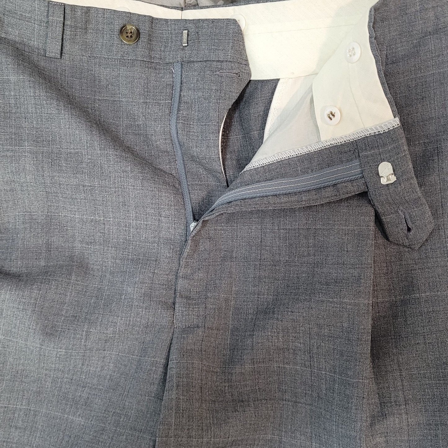 Chaps Ralph Lauren Grey 100% Wool Full Suit Set Jacket Size 46T Pants 39x31