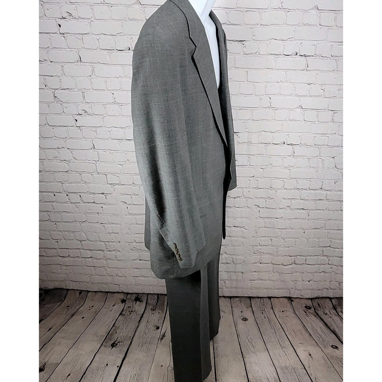 Chaps Ralph Lauren Grey 100% Wool Full Suit Set Jacket Size 46T Pants 39x31