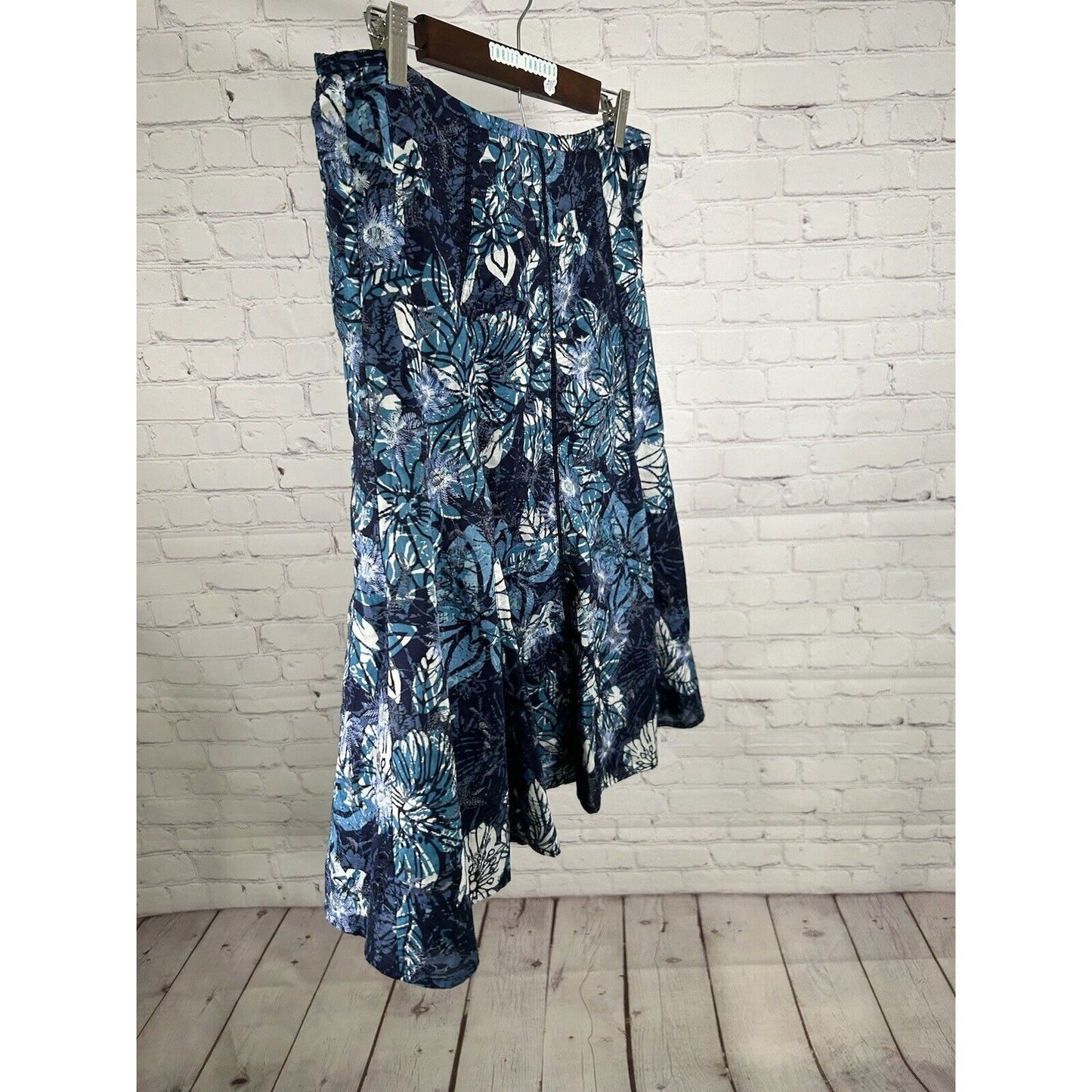 Chicos 100% Cotton Lined Blue White Floral Embroidered A Line Skirt Women’s M