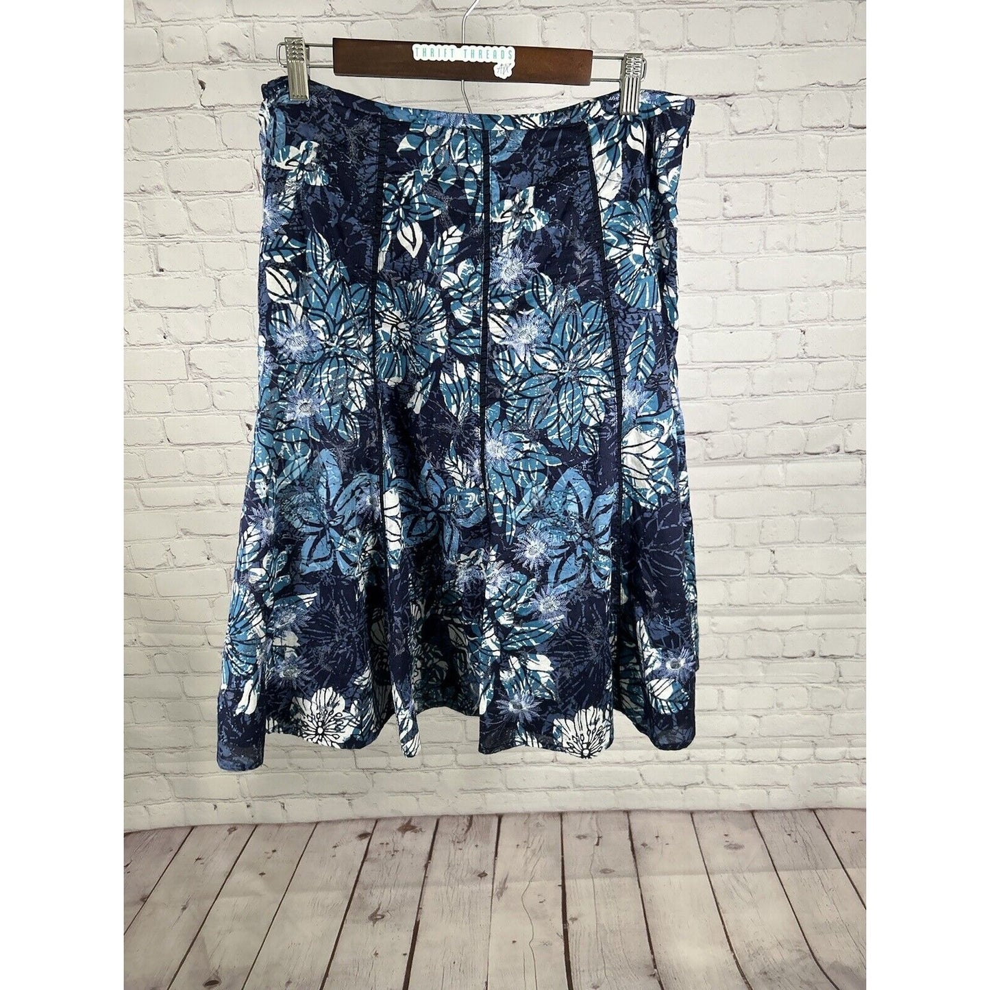 Chicos 100% Cotton Lined Blue White Floral Embroidered A Line Skirt Women’s M
