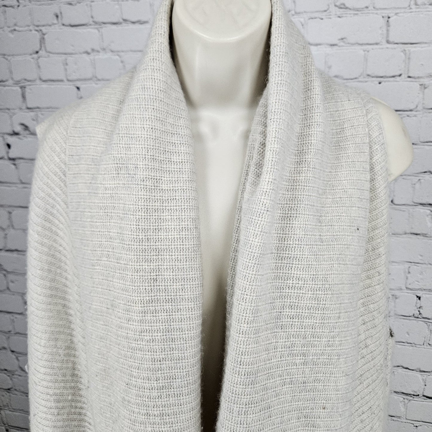 C By Bloomingdales Beige Knit Sleeveless Shawl Collar Open Cardigan Small S