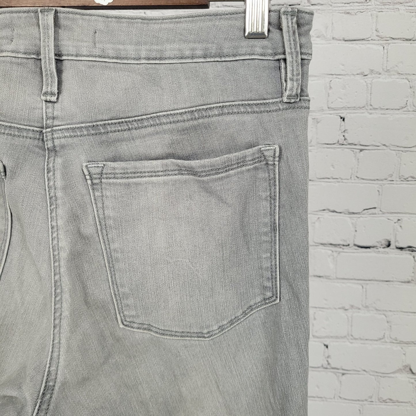Athleta Sculptek Grey Stretch Mid Rise Performance Skinny Jeans Size 6 (29x29.5)