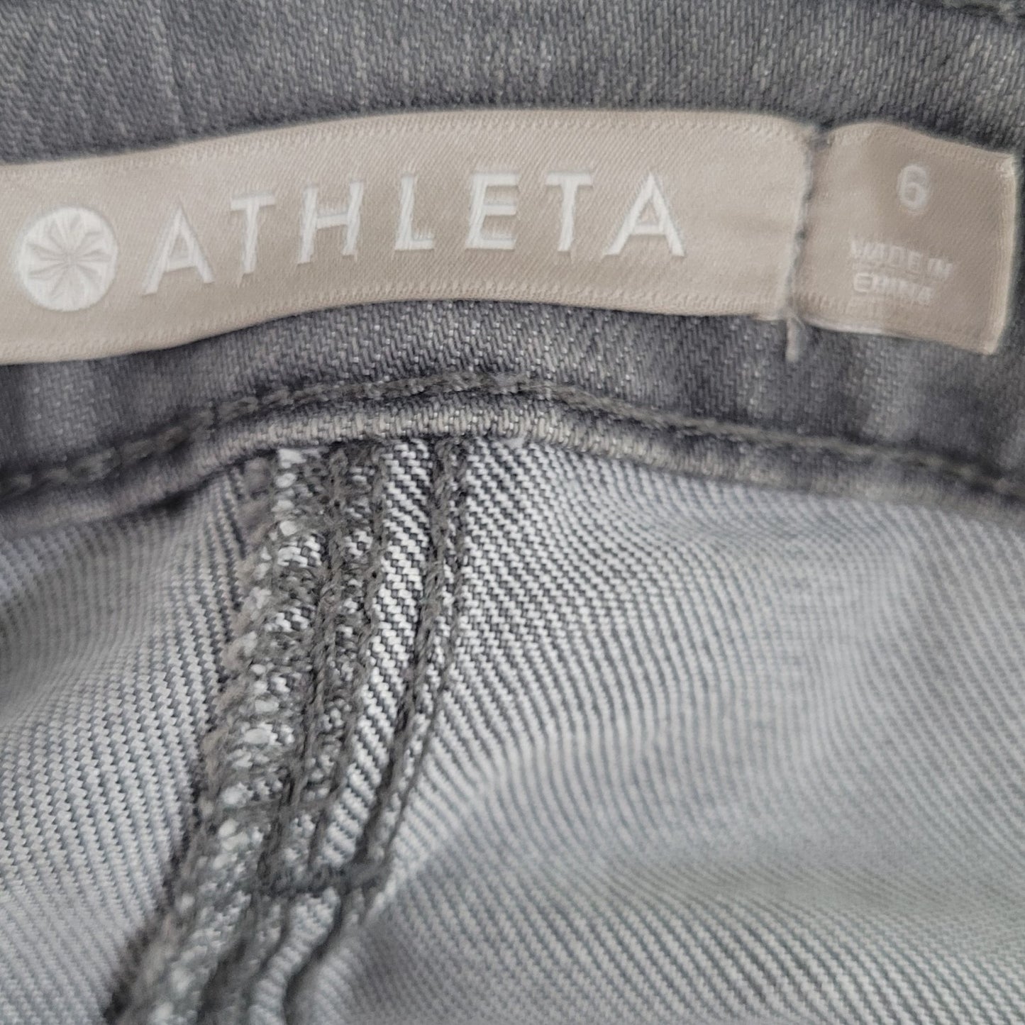 Athleta Sculptek Grey Stretch Mid Rise Performance Skinny Jeans Size 6 (29x29.5)