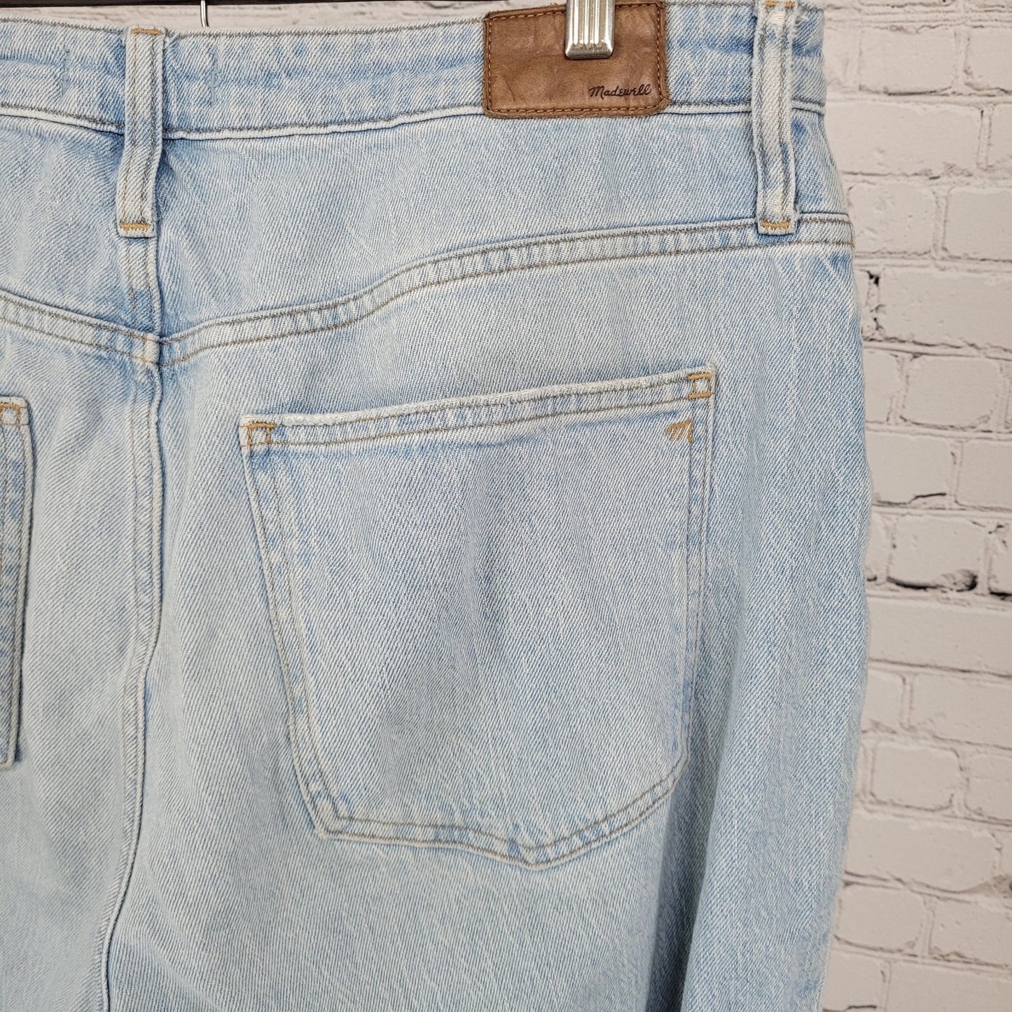 Madewell The Curvy Perfect Vintage Jean Light Denim High Rise Size 32 (35x27)