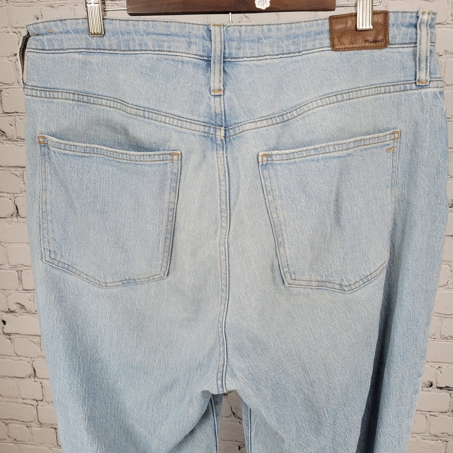 Madewell The Curvy Perfect Vintage Jean Light Denim High Rise Size 32 (35x27)