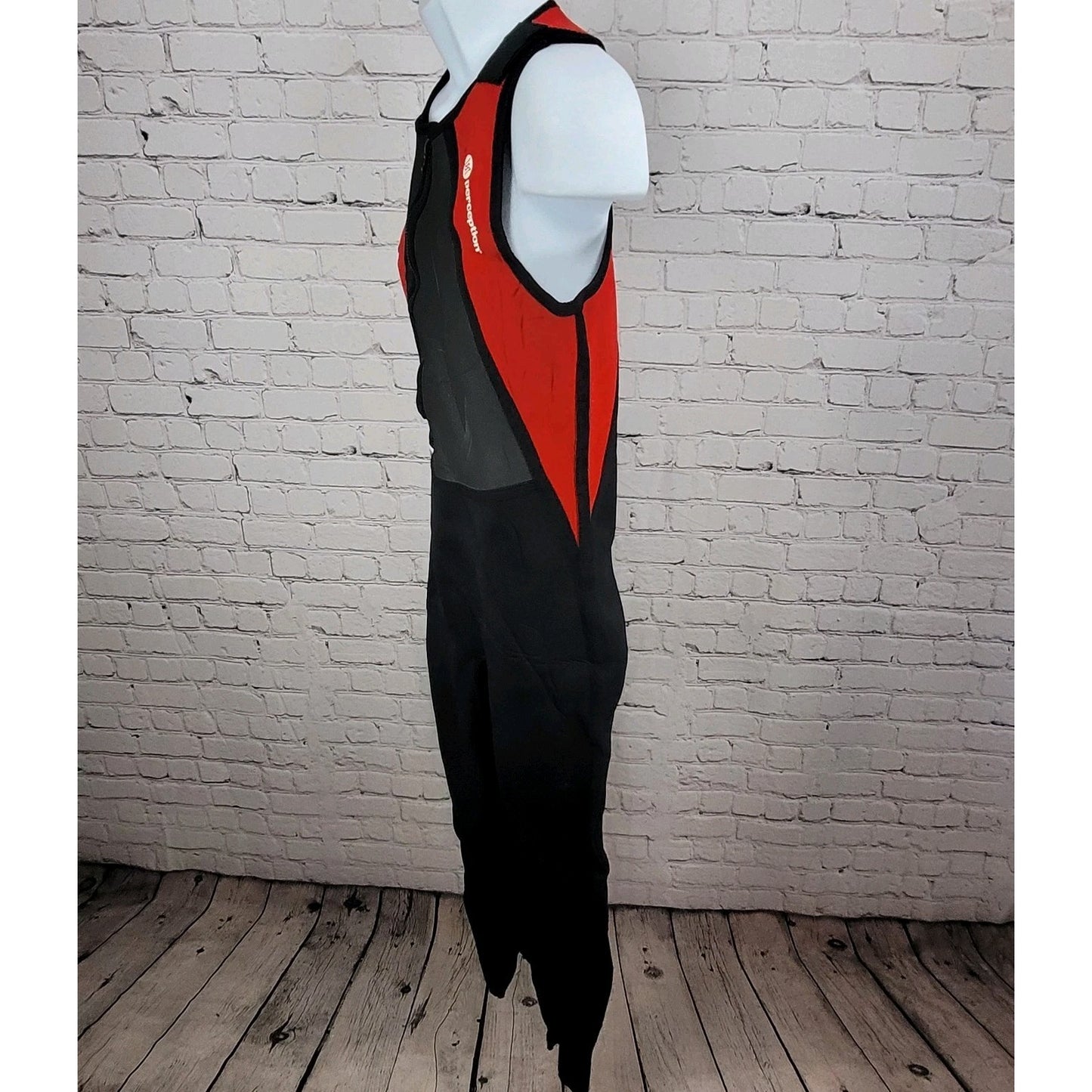 VTG Perceptions Black Red Sleeveless Full Length Front Zip Wetsuit ML