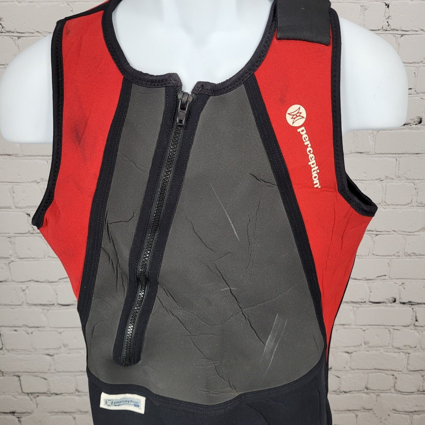 VTG Perceptions Black Red Sleeveless Full Length Front Zip Wetsuit ML